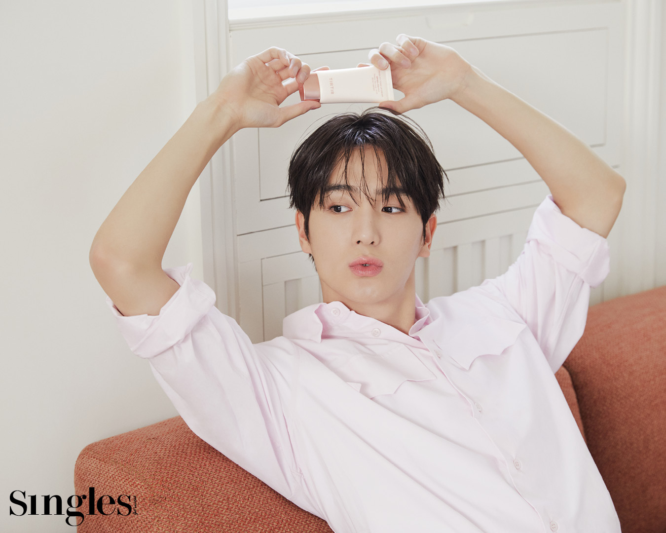 티르티르 현재 싱글즈 화보, 티르티르, 현재, 더보이즈 현재, 이재현, 티르티르 쿠션, 마스크 핏 쿠션, 티르티르 크리스탈 쿠션, 현재 화장품, 현재 쿠션 